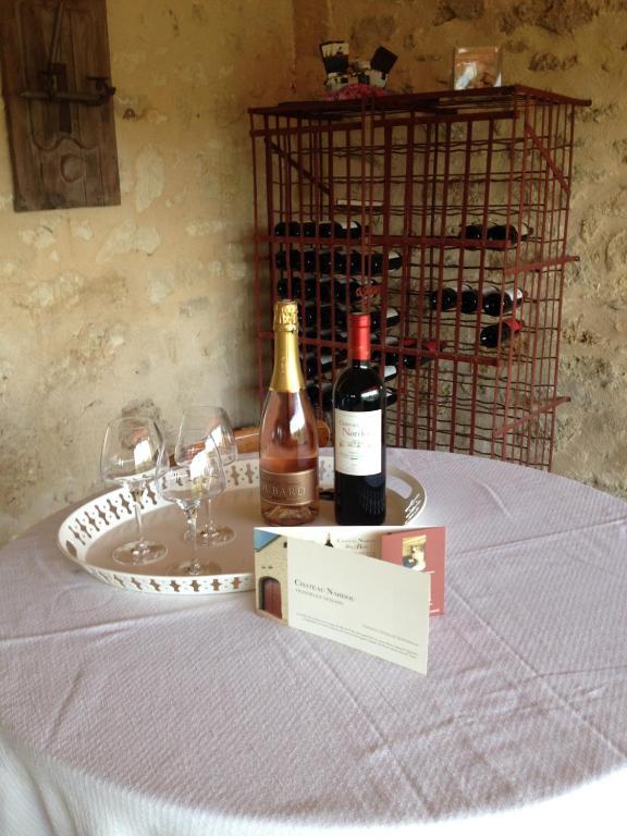 Chateau Nardou Saint-Sulpice-et-Cameyrac Phòng bức ảnh